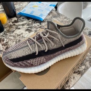 Yeezy Boost V2 Zyon